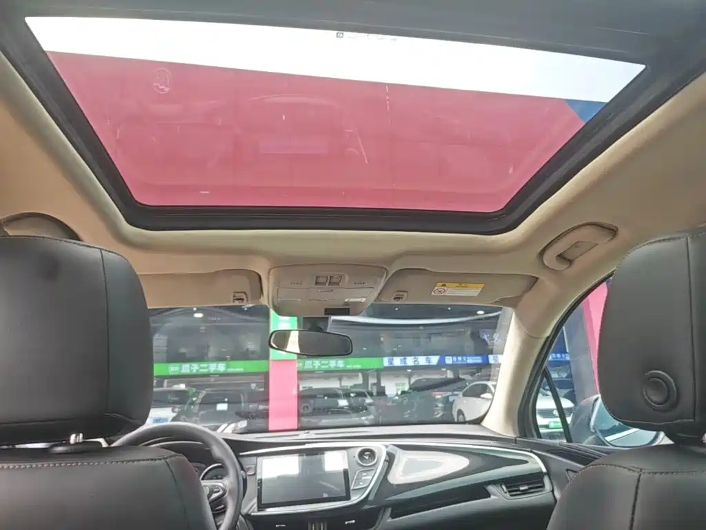 Buick Envision Plus — миниатюра 18