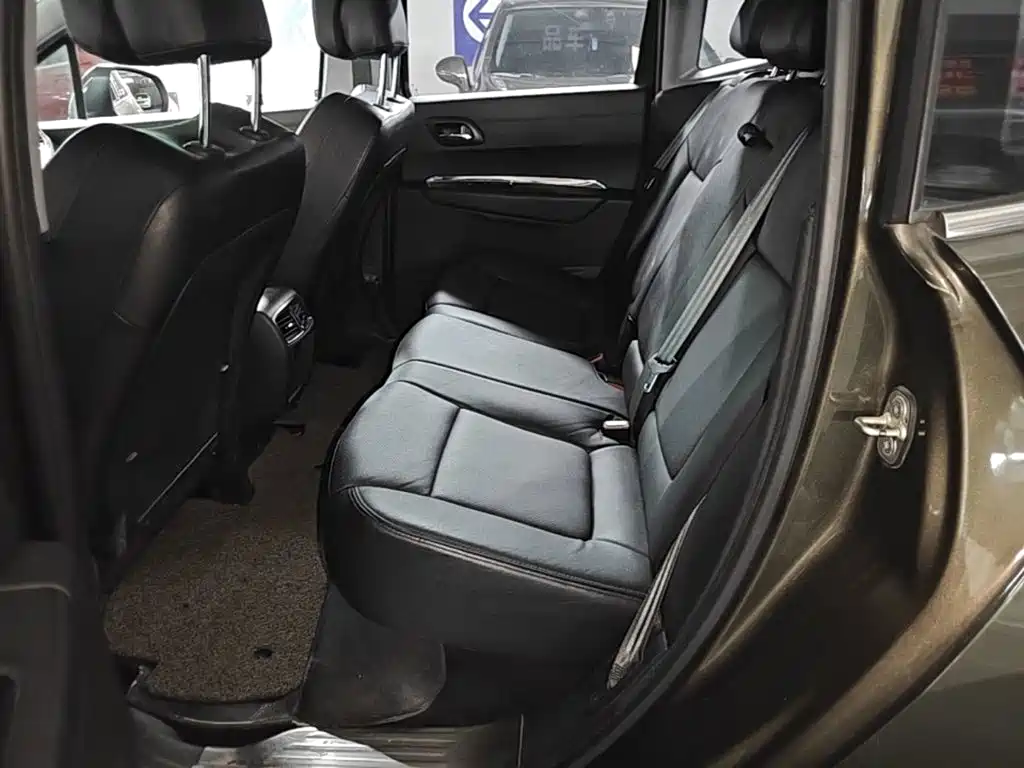 Peugeot 3008 — миниатюра 17