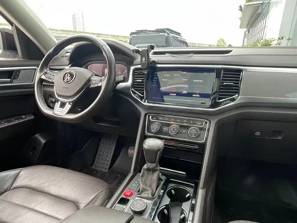 Volkswagen Teramont — миниатюра 5