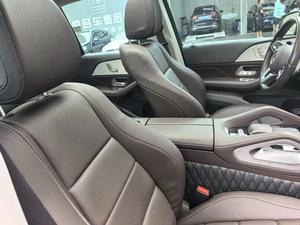 Mercedes-Benz GLE (Import) — миниатюра 9