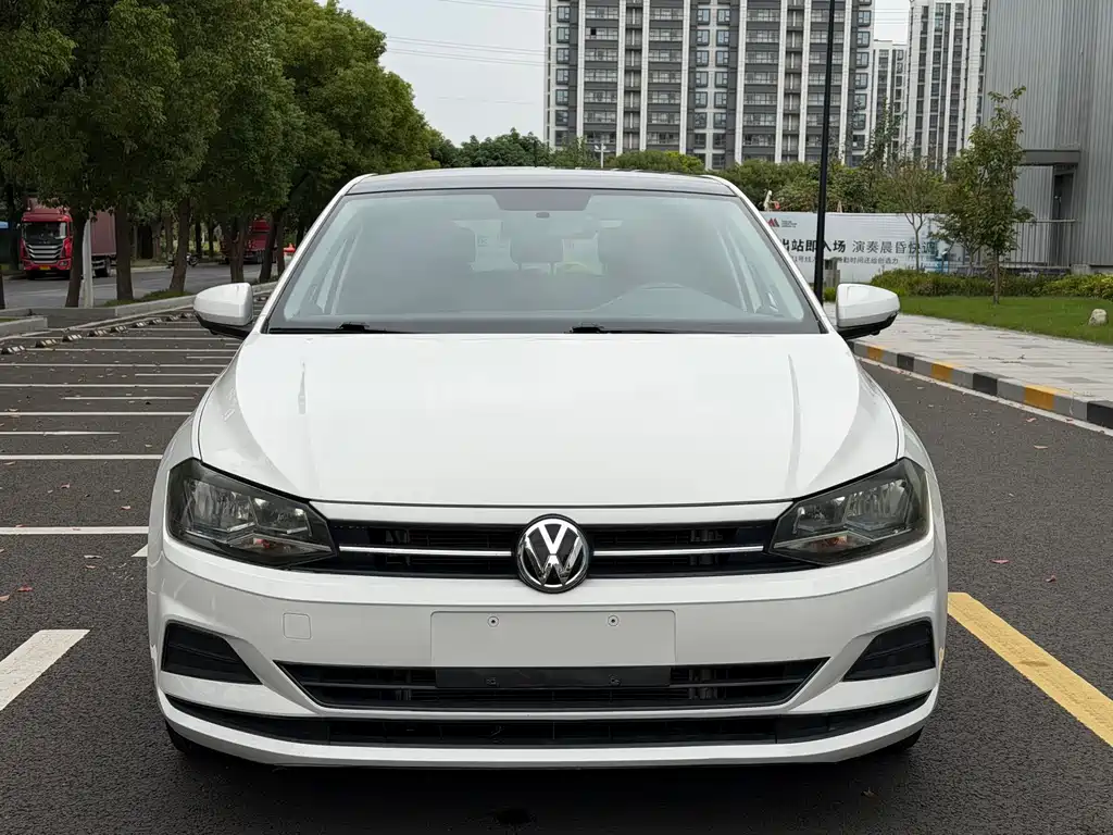 Volkswagen Polo — миниатюра 2
