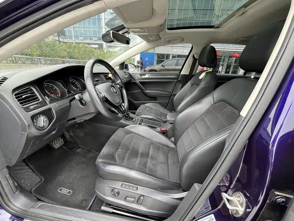 Volkswagen Golf — миниатюра 5