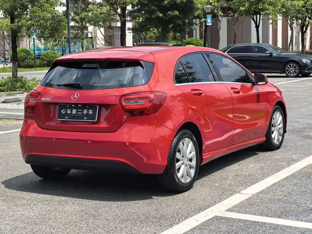 Mercedes-Benz A-Class (Import) — миниатюра 6