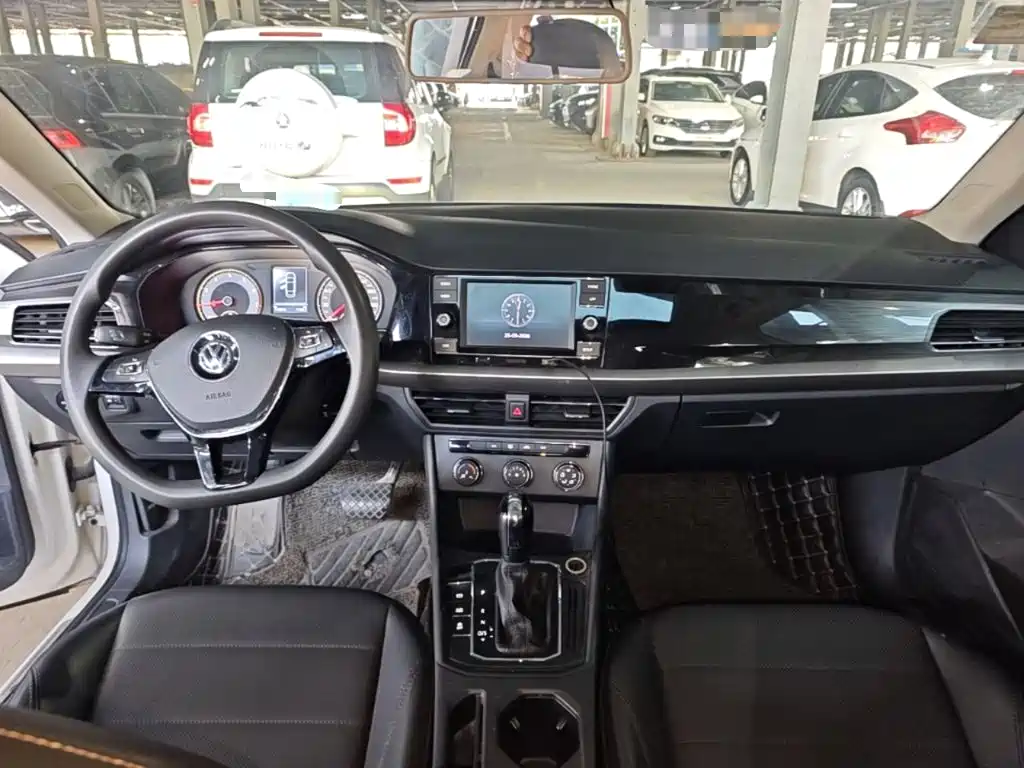 Volkswagen Lavida — миниатюра 10