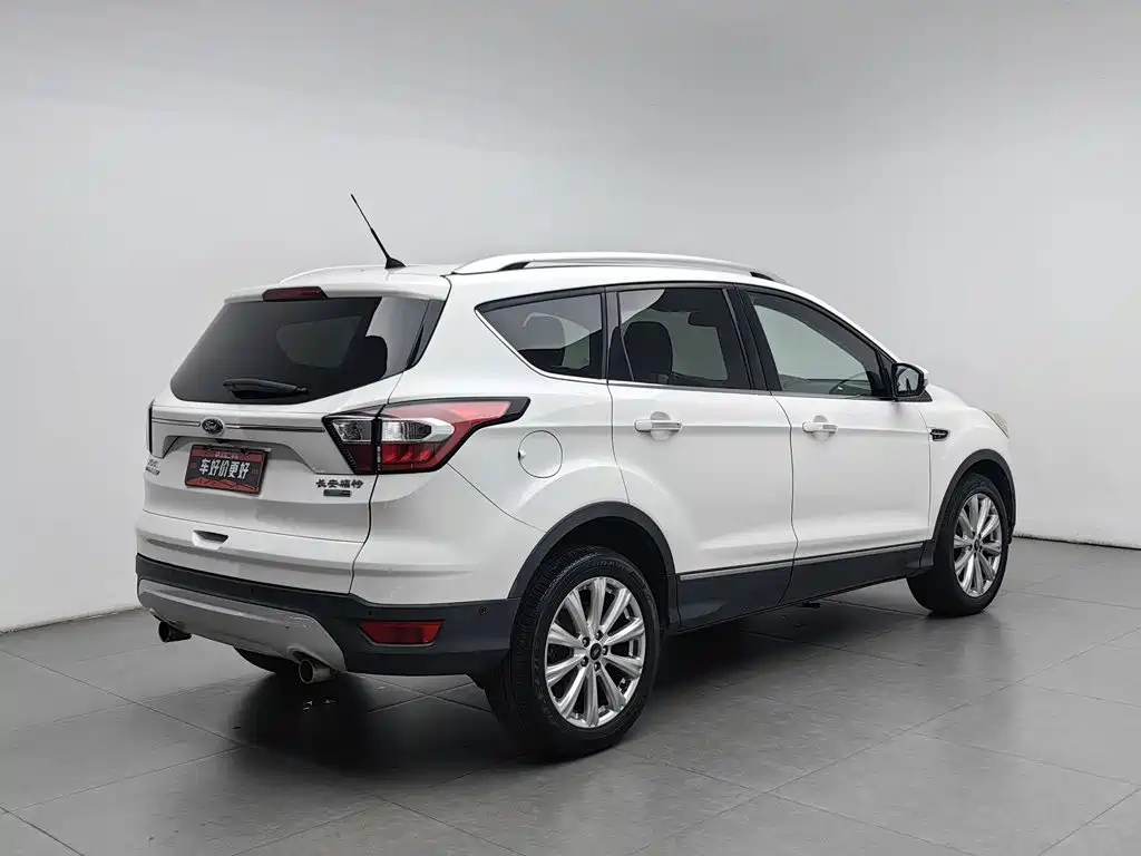 Ford Kuga — миниатюра 2