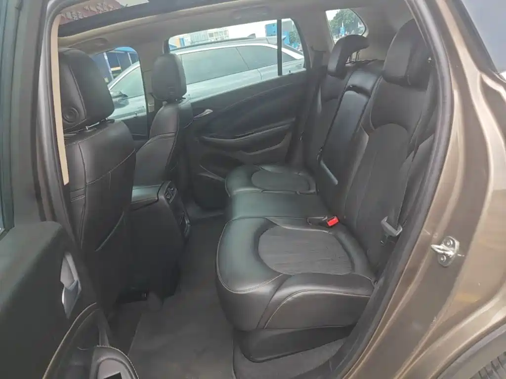 Buick Envision Plus — миниатюра 17