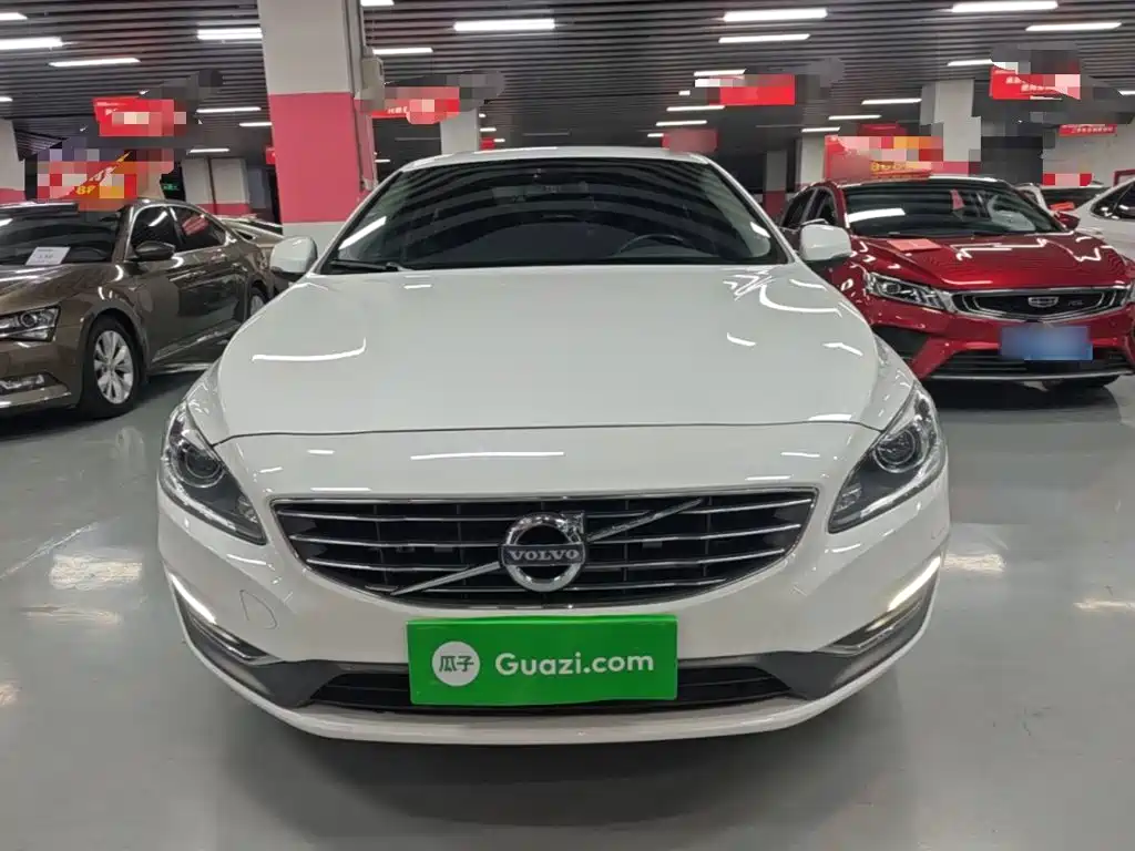 Volvo S60 — миниатюра 3