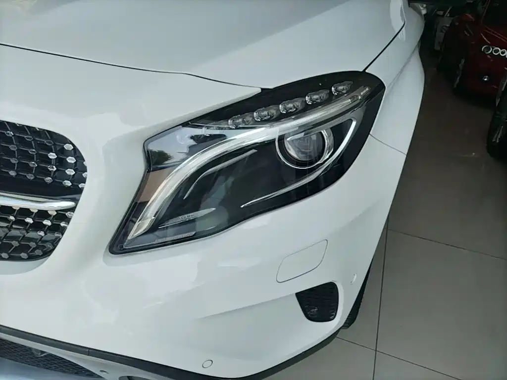 Mercedes-Benz GLA — миниатюра 24