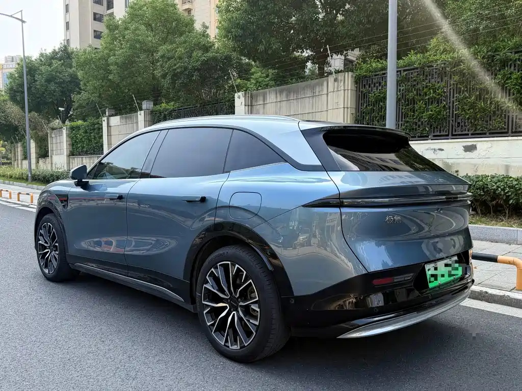 Zeekr 7X — миниатюра 10