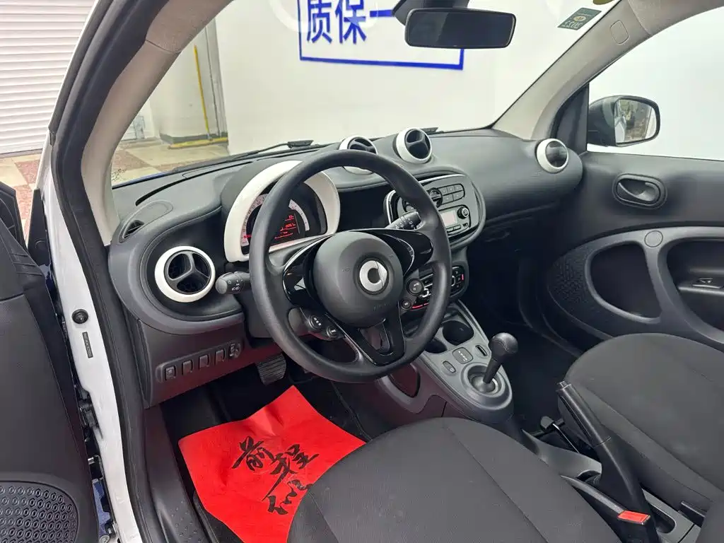 Smart fortwo 1.0L 52 kW Hardtop Lively Edition China V, фото 9