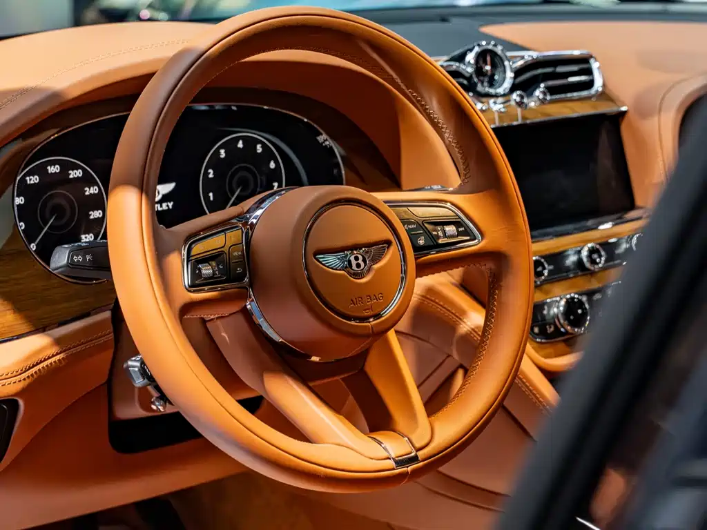 Bentley Bentayga — миниатюра 7