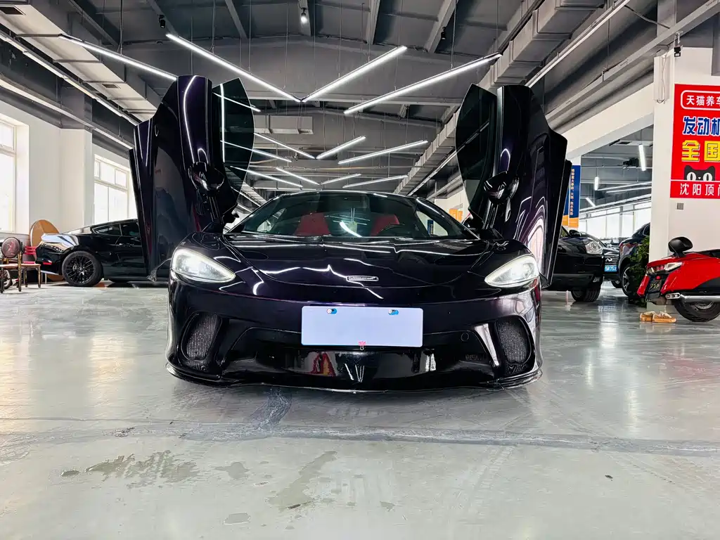 MCLAREN  GT