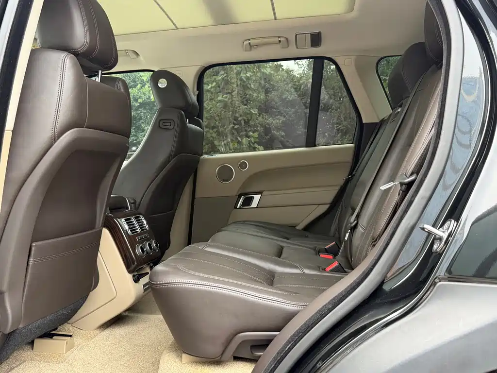 Land Rover Range Rover — миниатюра 12