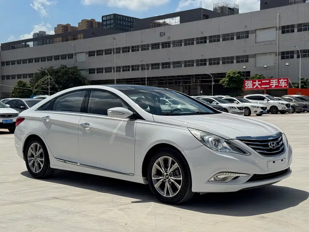 Hyundai Sonata — миниатюра 3