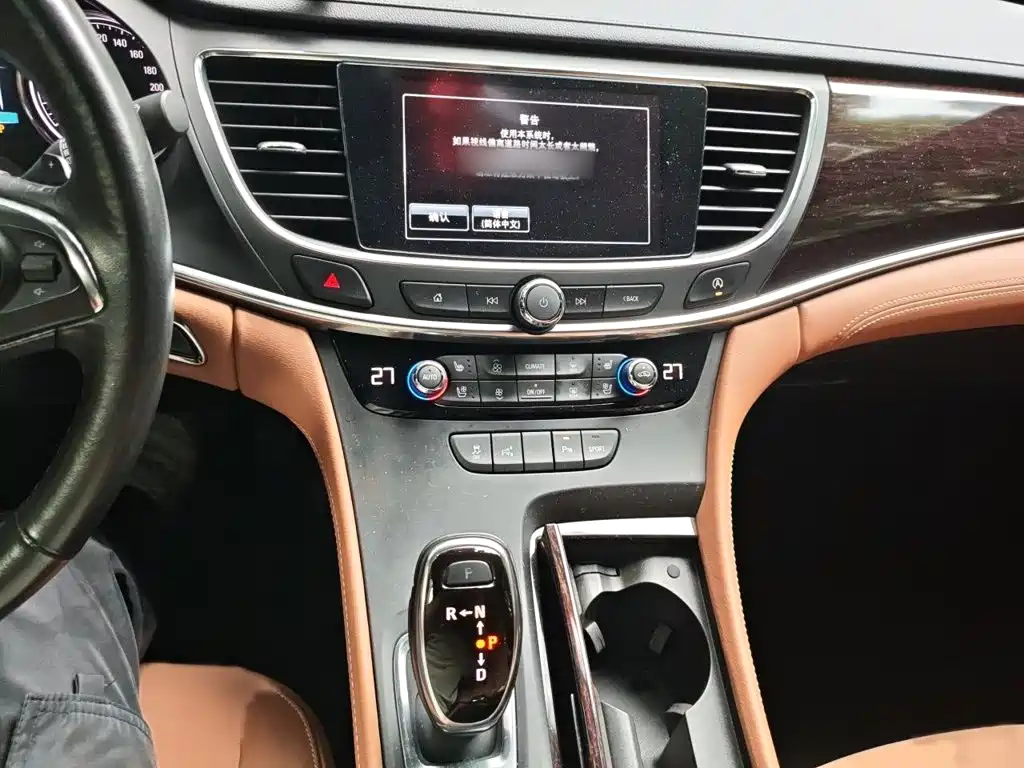 Buick LaCrosse — миниатюра 6