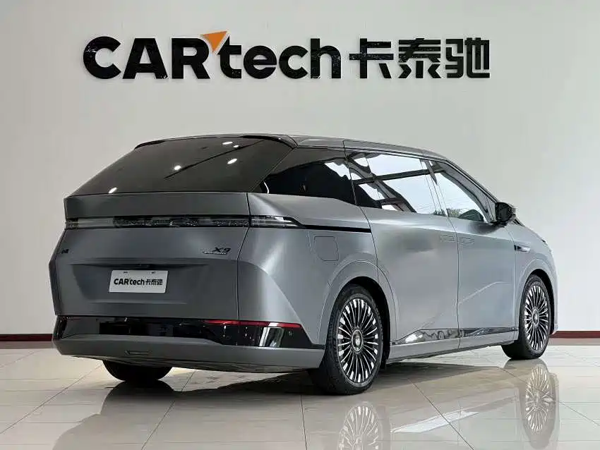 XPeng X9 — миниатюра 22