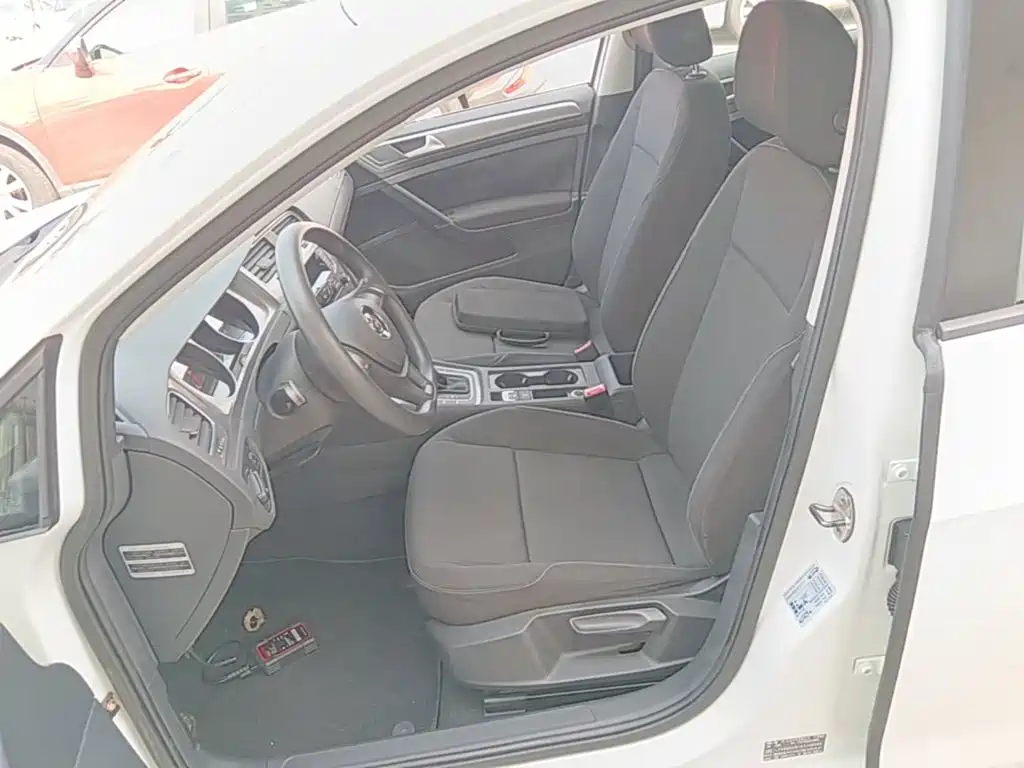 Volkswagen Golf — миниатюра 15