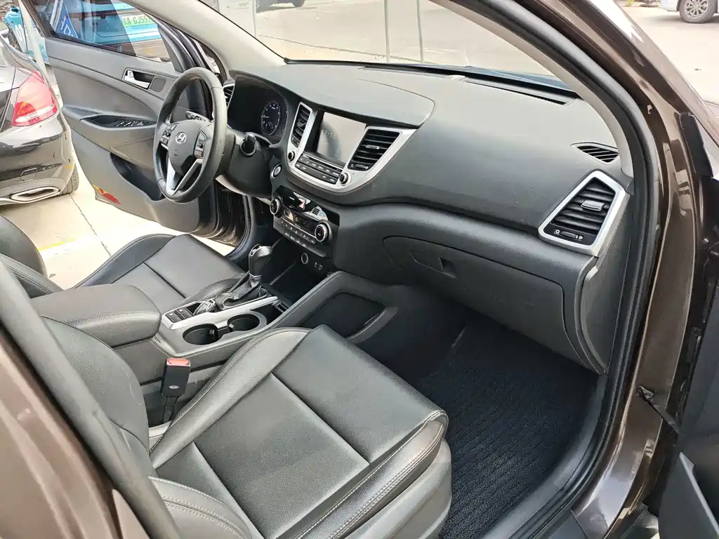 Hyundai Tucson — миниатюра 13