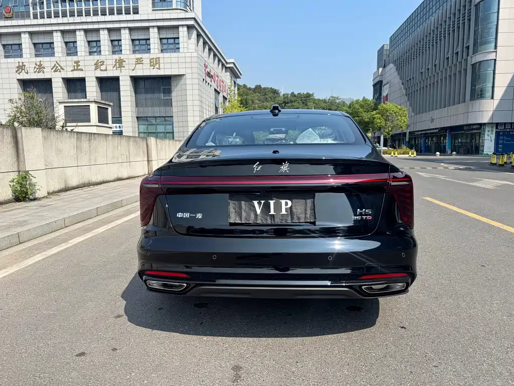Hongqi Hongqi H5 — миниатюра 7