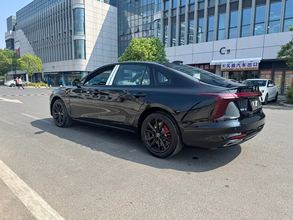 Hongqi Hongqi H5 — миниатюра 8