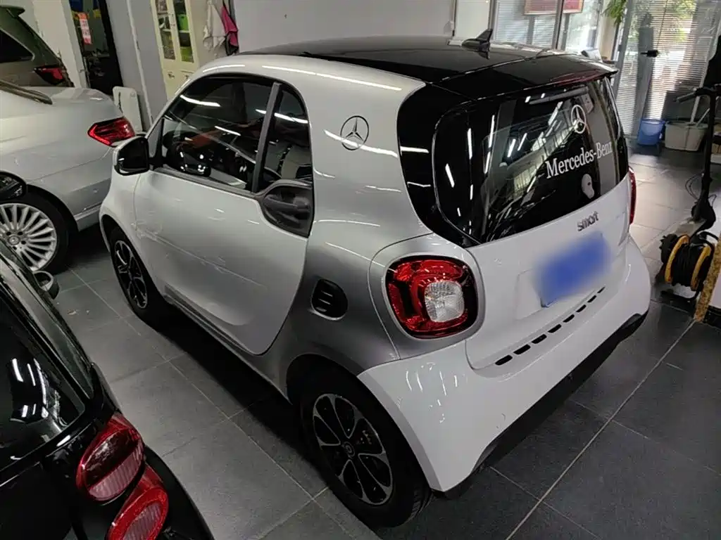 Smart fortwo 2015 1.0L 52