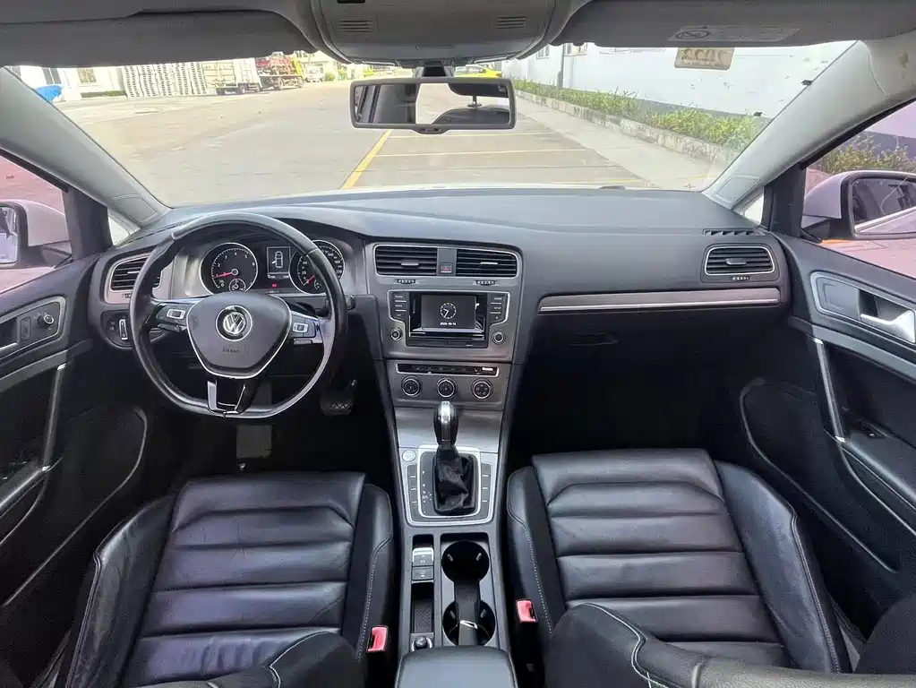 Volkswagen Golf — миниатюра 9
