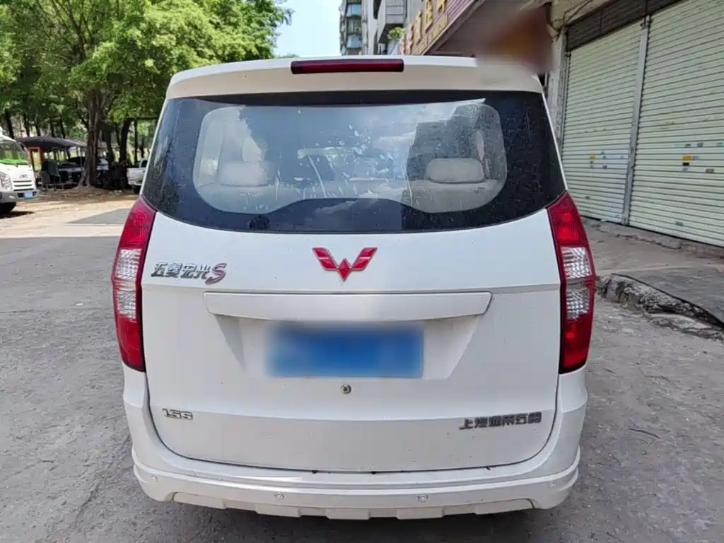 Wuling Hongguang — миниатюра 6