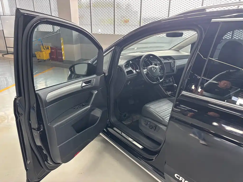 Volkswagen Touran — миниатюра 15