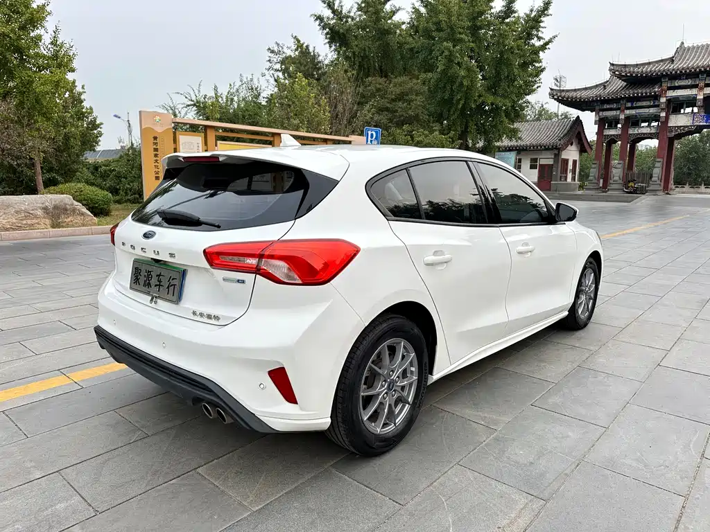 Ford Focus — миниатюра 4