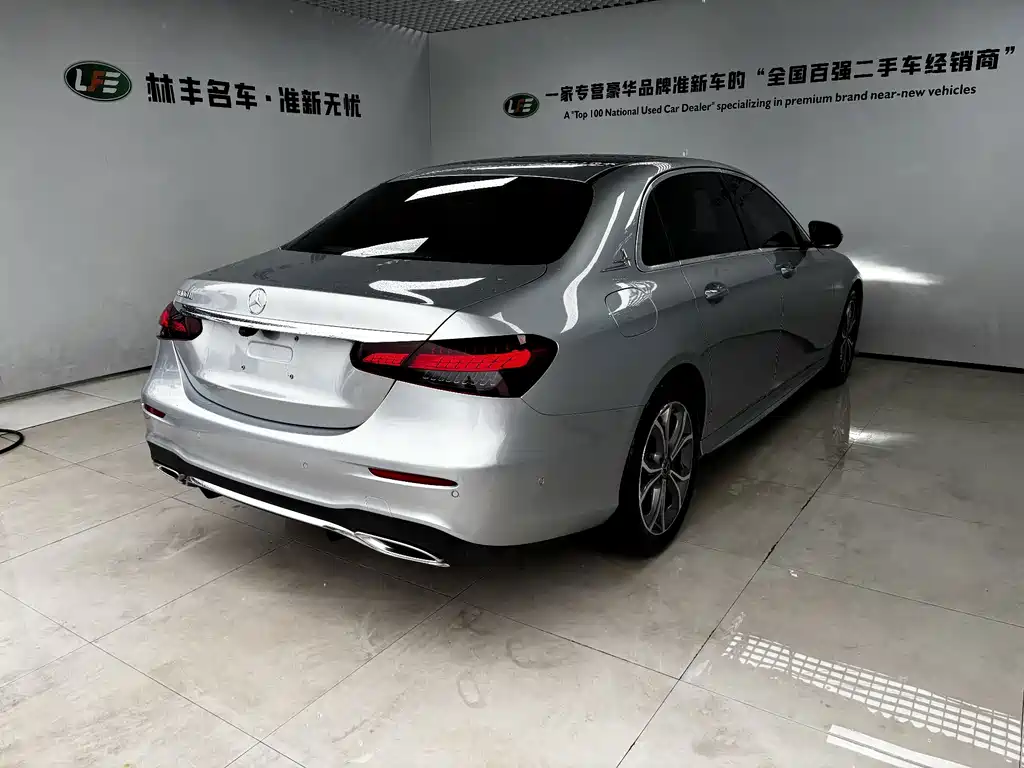 Mercedes-Benz E-Class — миниатюра 4