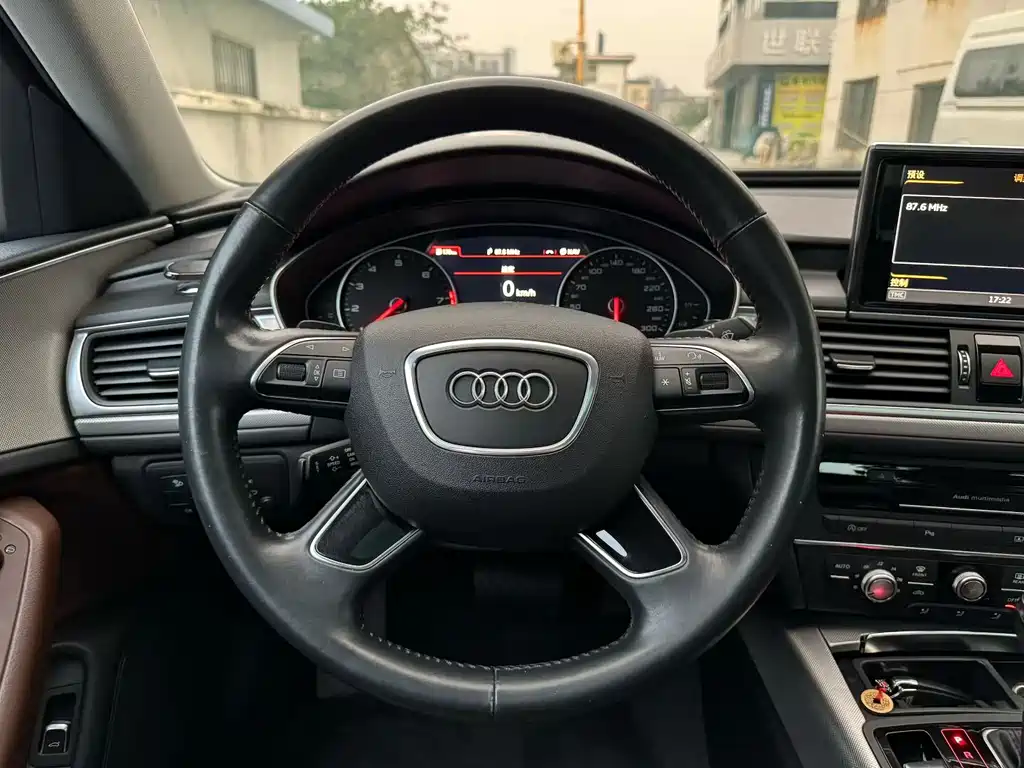 Audi A6L — миниатюра 7