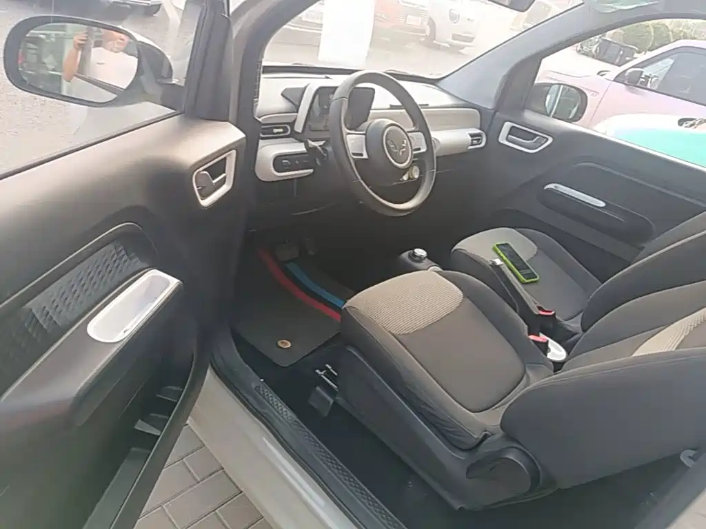 Wuling MINIEV — миниатюра 16