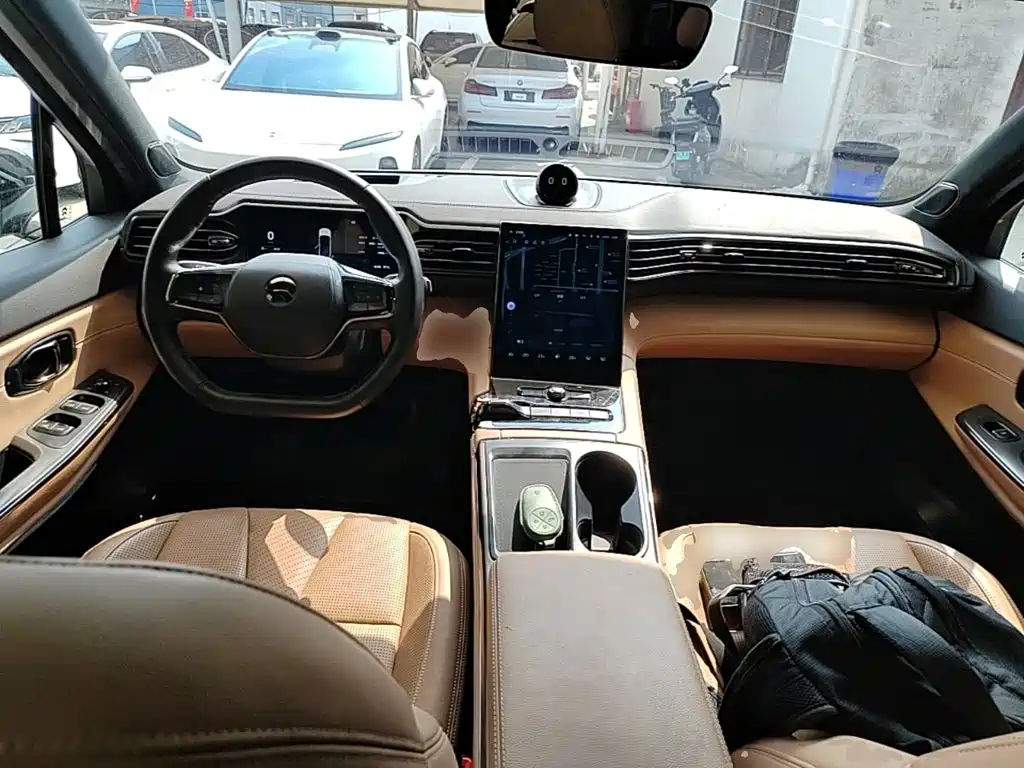 NIO ES8 — миниатюра 10
