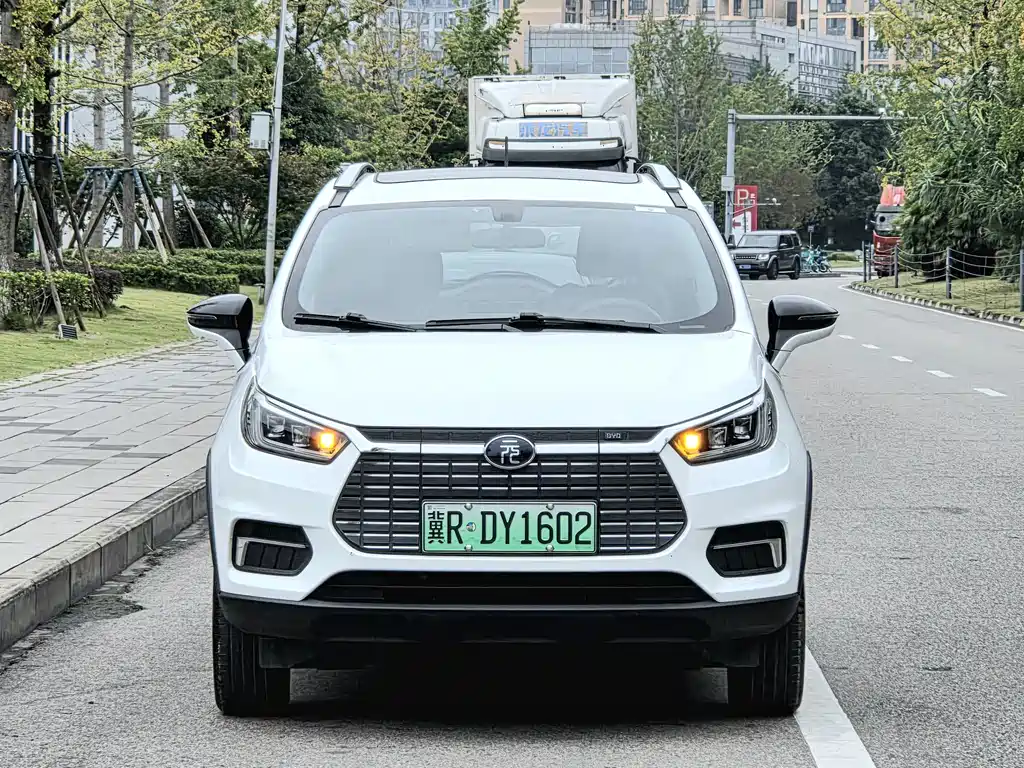 BYD Yuan EV — миниатюра 2