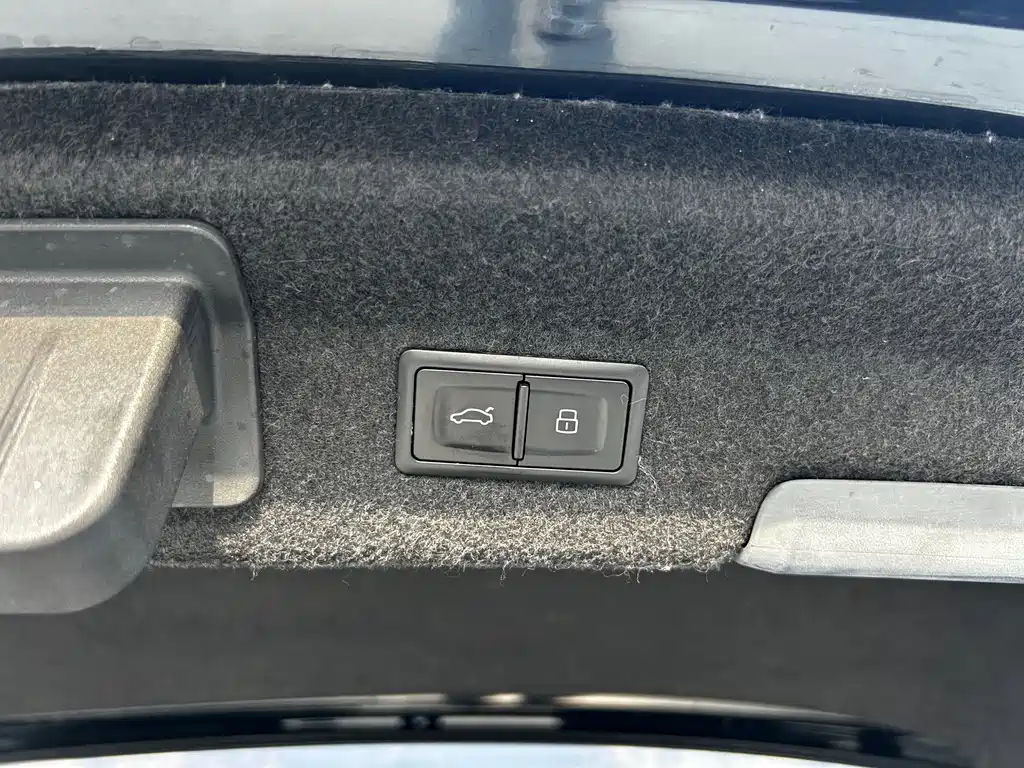 Audi A6L — миниатюра 8
