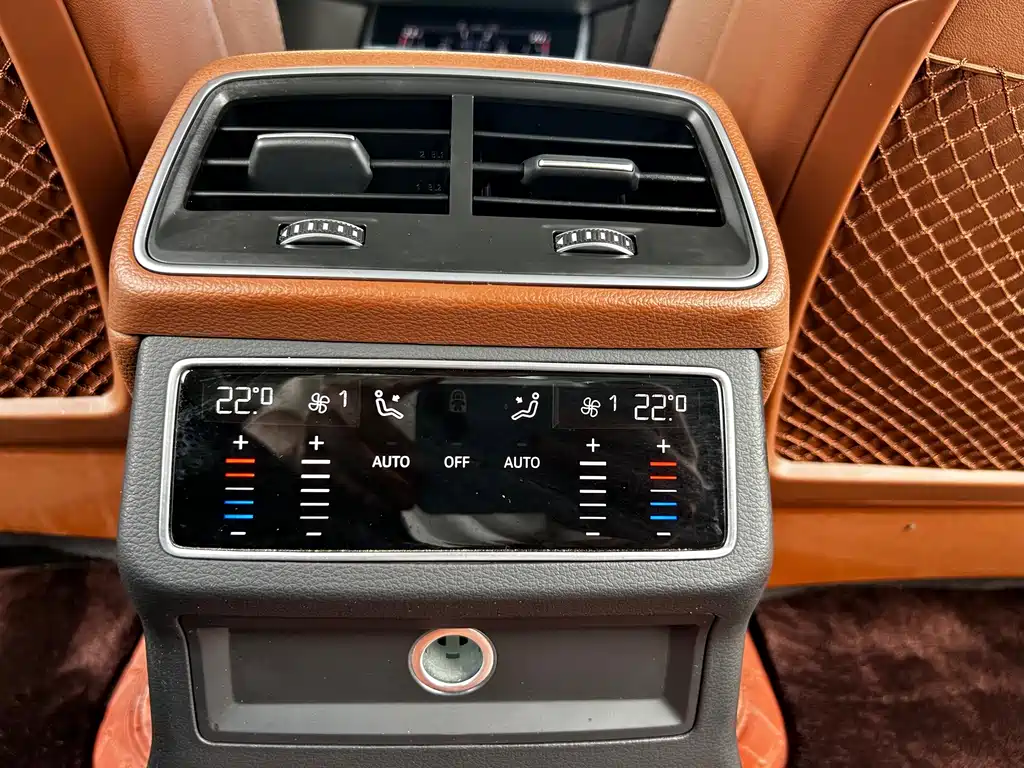 Audi A6L — миниатюра 15