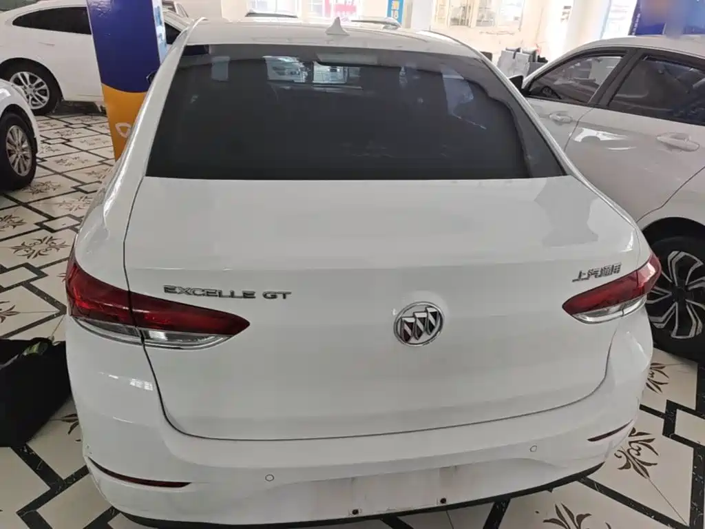 Buick Excelle — миниатюра 6