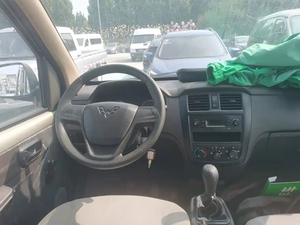 Wuling Rongguang — миниатюра 10