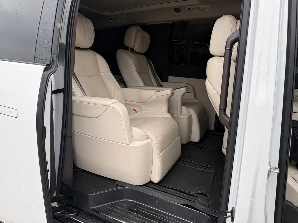 Li Auto Li MEGA — миниатюра 7