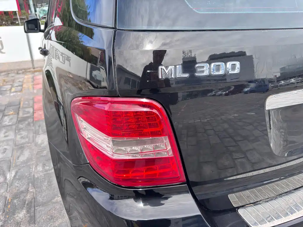 Mercedes-Benz M-Class — миниатюра 20