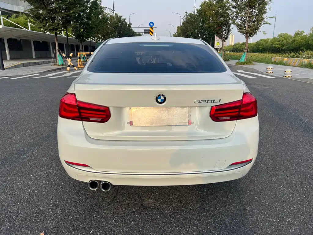 BMW 3 Series — миниатюра 6