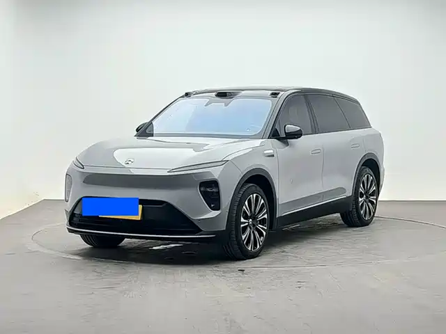 NIO ES8