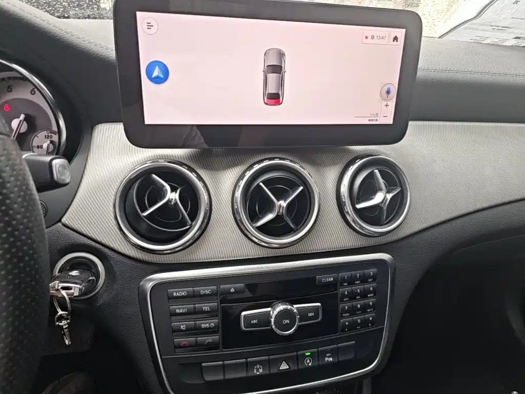 Mercedes-Benz GLA — миниатюра 13