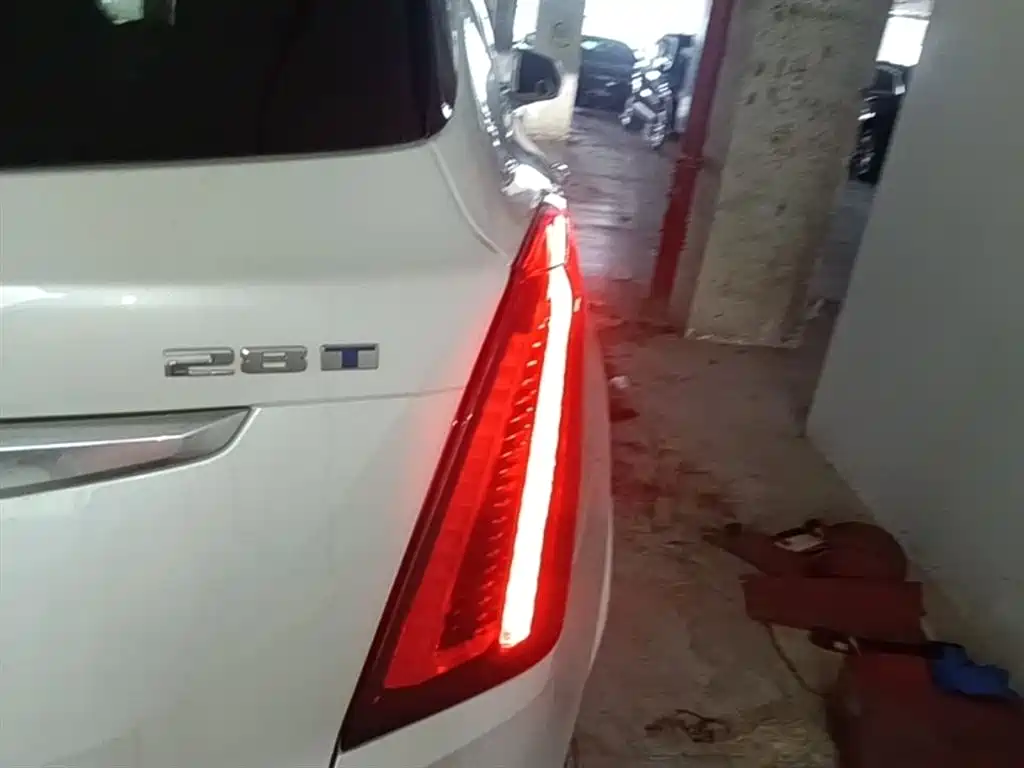 Cadillac XT5 2024 2.0T