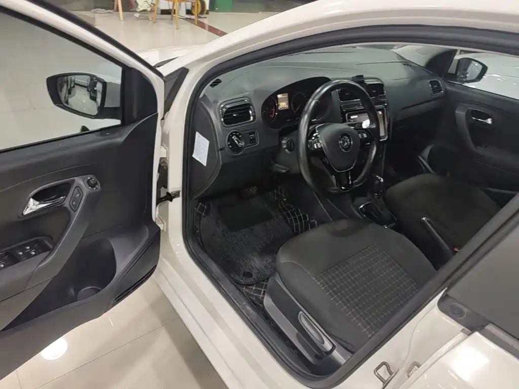 Volkswagen Polo — миниатюра 16