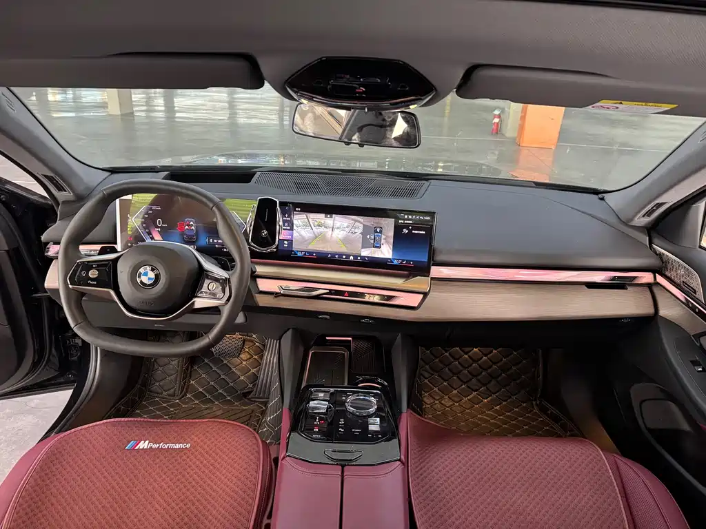 BMW 5 Series — миниатюра 8