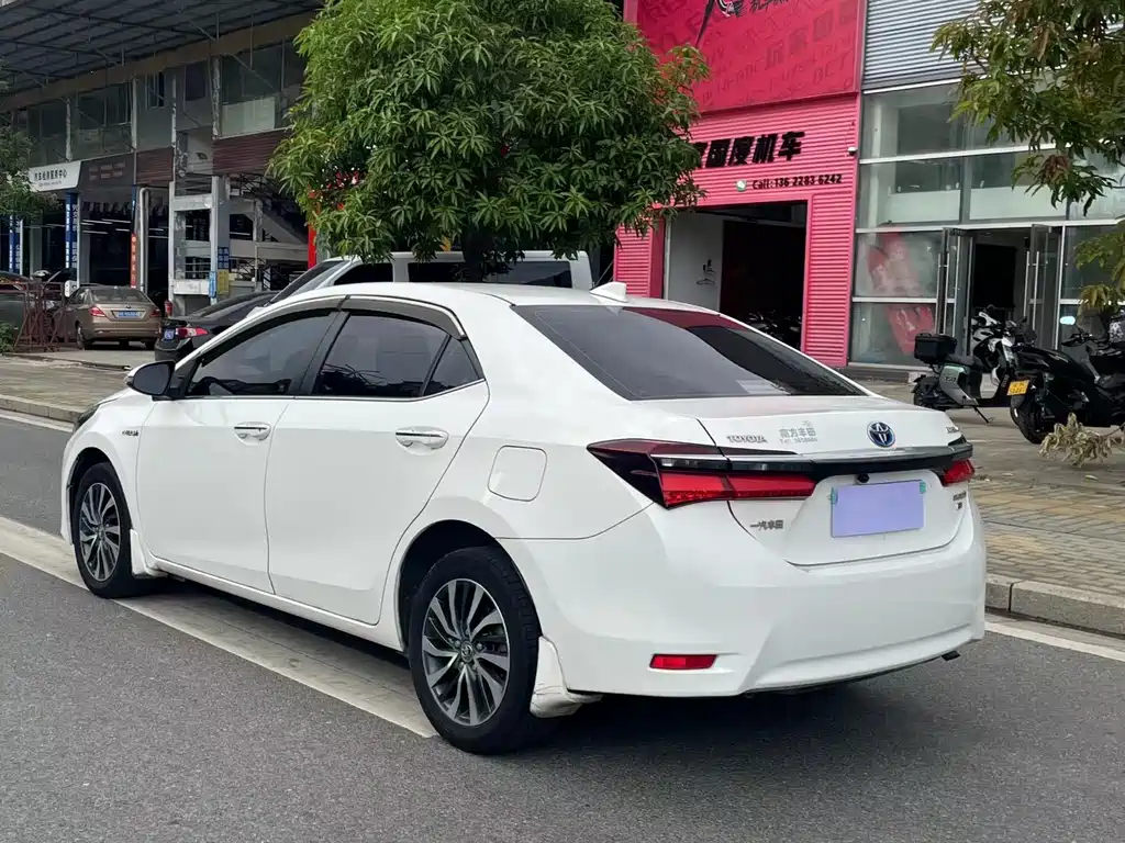 Toyota Corolla — миниатюра 6