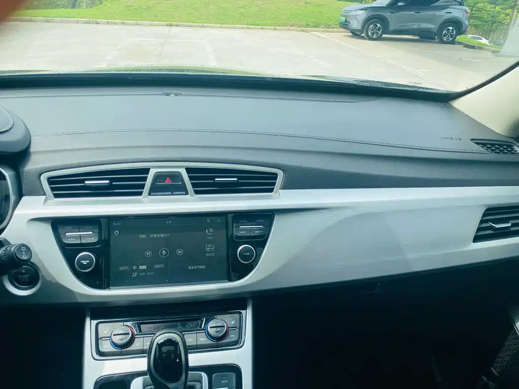 Geely Boyue — миниатюра 16