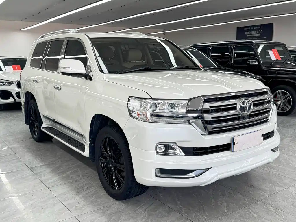 Toyota Land Cruiser — миниатюра 3
