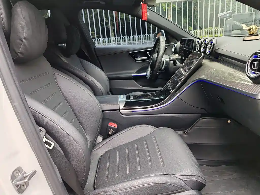 Mercedes-Benz C-Class — миниатюра 10